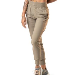 Women’s swift jogger